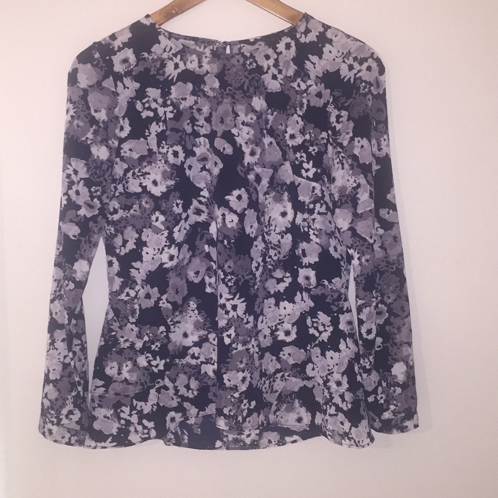 Banana Republic Blue and Grey Floral Top XS